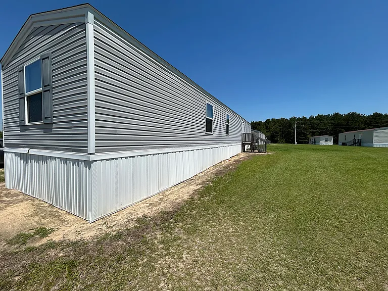 1524 Jans Dr — Photo 3