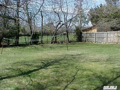 2nd image of 22 Snowberry Ln