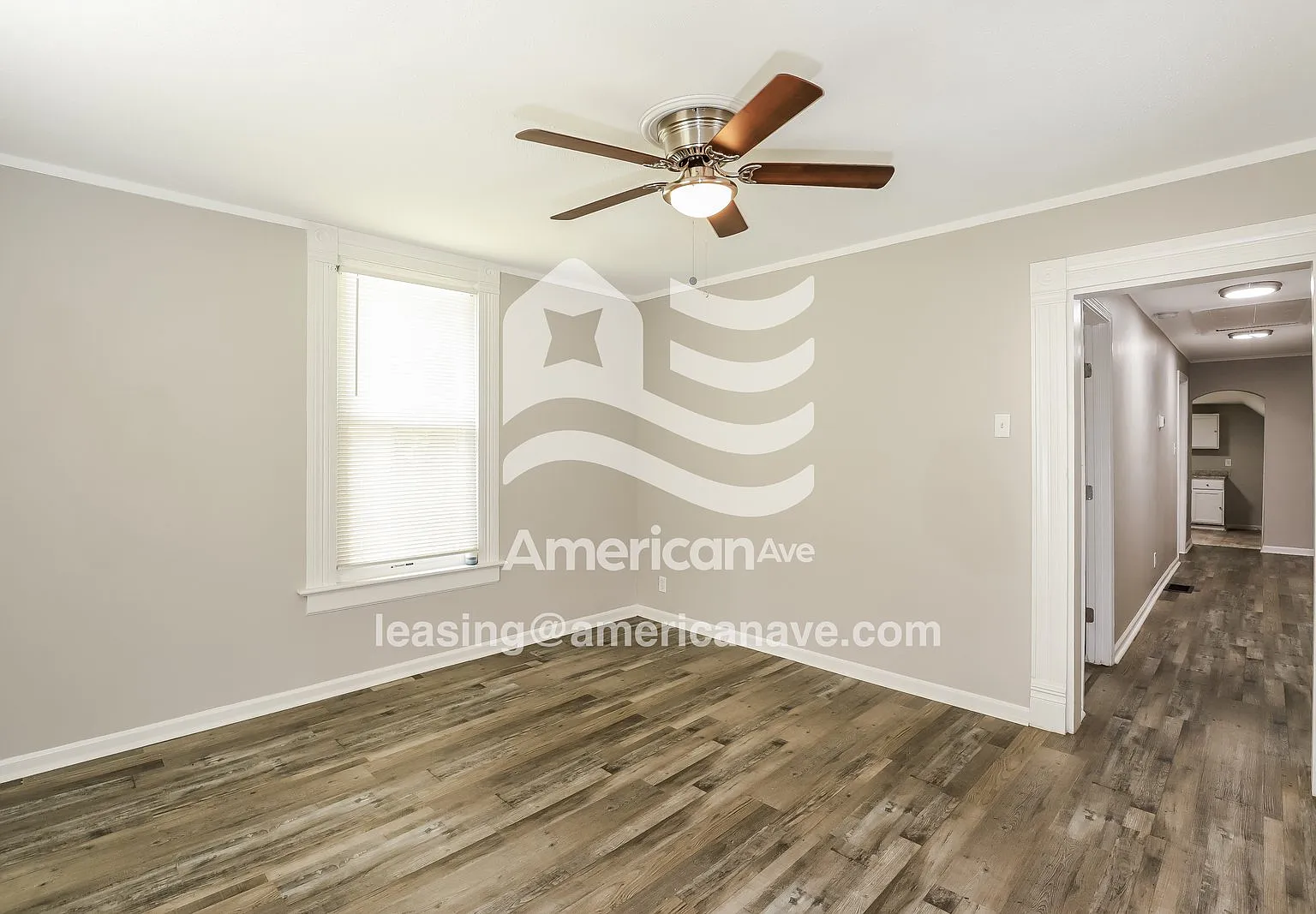 3 bed, 1.0 bath, 1025 sqft, $1,286 — Photo 2