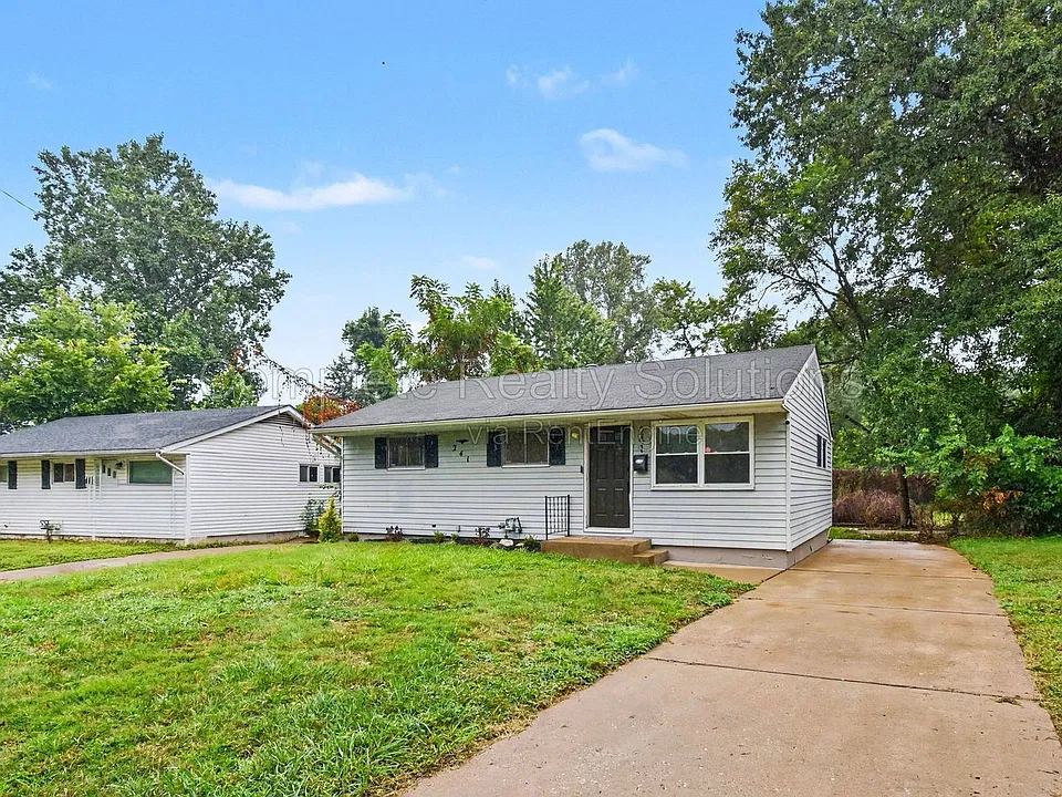 241 Glen Garry Rd