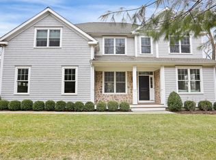 1 Blue Mountain Ct, Norwalk, CT 06851