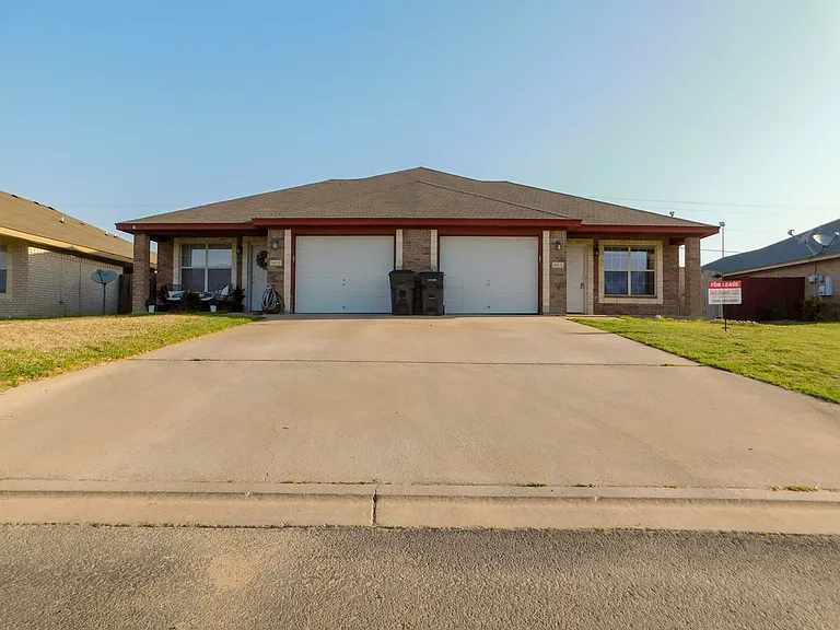 368 Nolan Ridge Dr #B — Photo 1
