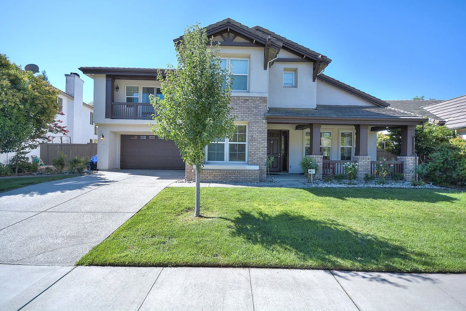 1714 Edgemore Ave photo 1