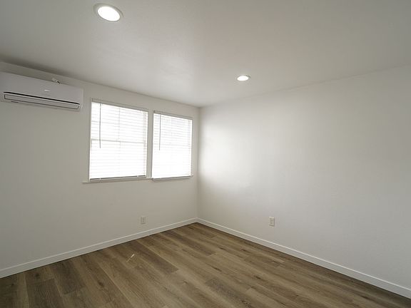 5th image of 4920 Granada Ave