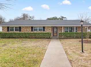 740 Wedgewood Dr, Woodway, TX 76712