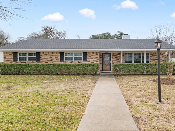 740 Wedgewood Dr, Woodway, TX 76712