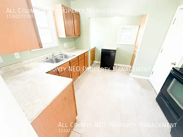2333 18th St SW — Photo 6