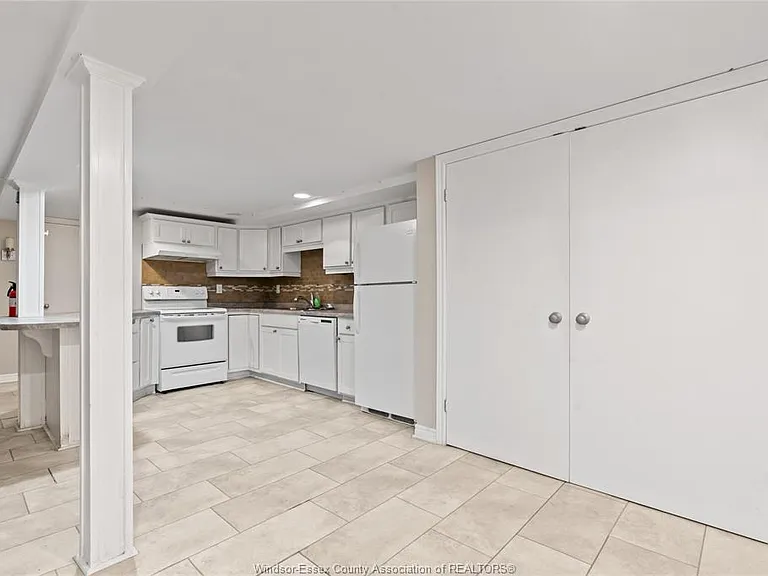 282 Rossini Blvd #LOWER — Photo 9