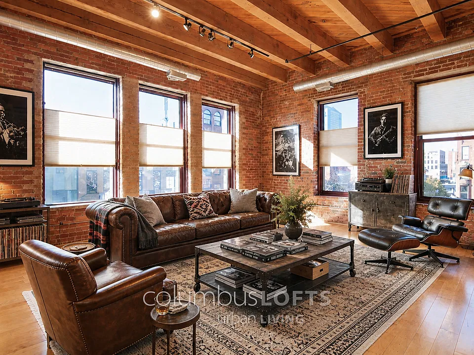 150 E Main St #304