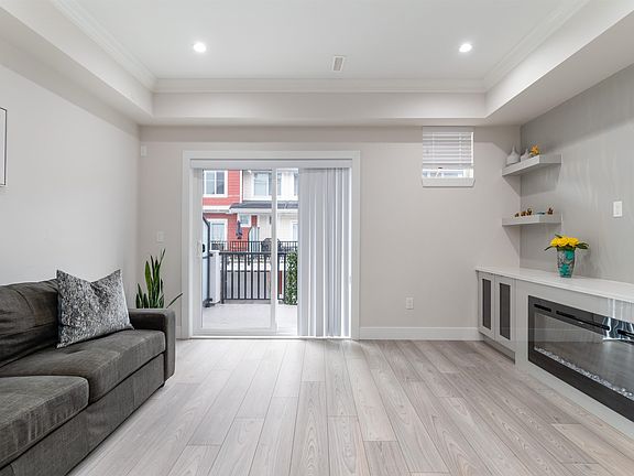 4th image of 11528 84a Ave #3