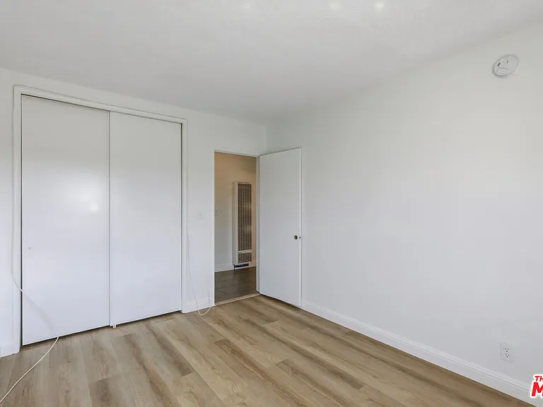 5117 Crenshaw Blvd #7 — Photo 15