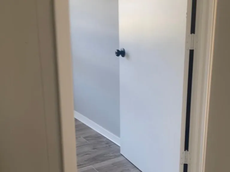 110 Laroe St — Photo 12