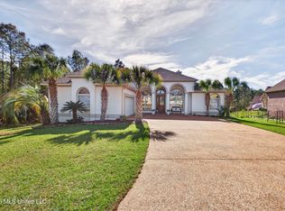 756 Troon Ct, Diamondhead, MS 39525