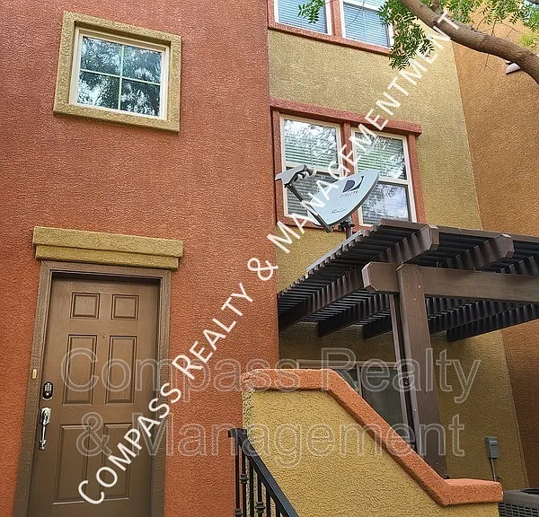 HOUSE-70 4650th Rnch #70 — Photo 6