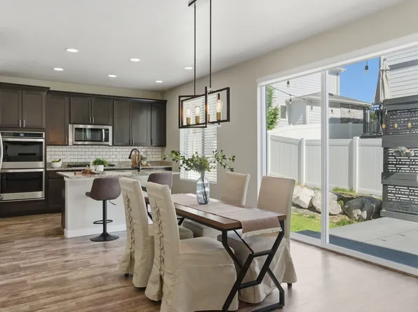 3576 W Alta Loma Ln, South Jordan, UT 84095