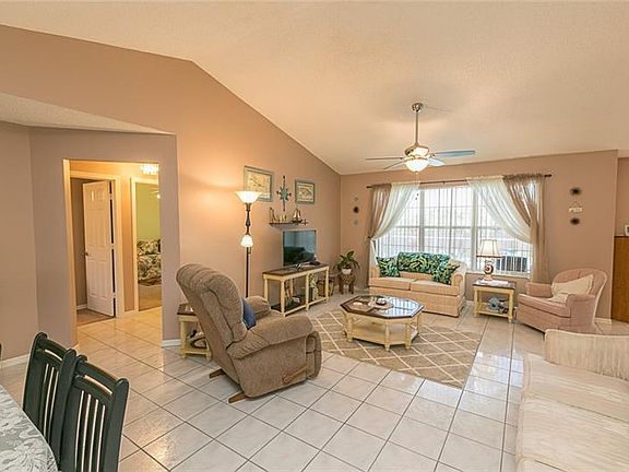 5th image of 311 Woodview Dr