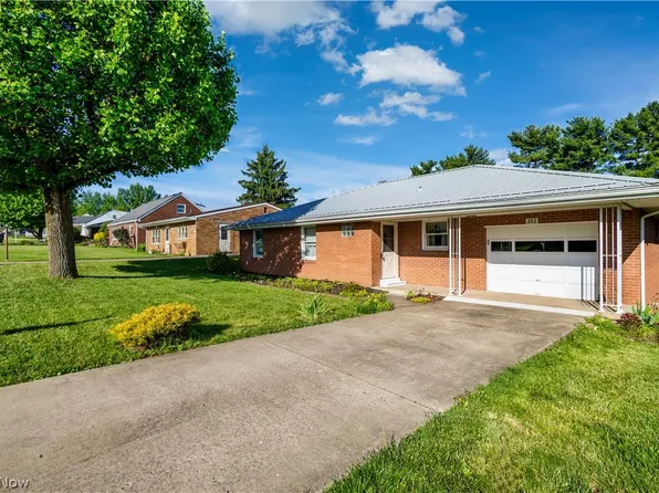 353 Westwood Dr, Steubenville, OH 43953