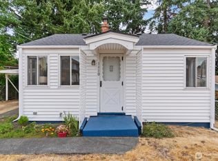 1110 SW 116th St, Seattle, WA 98146