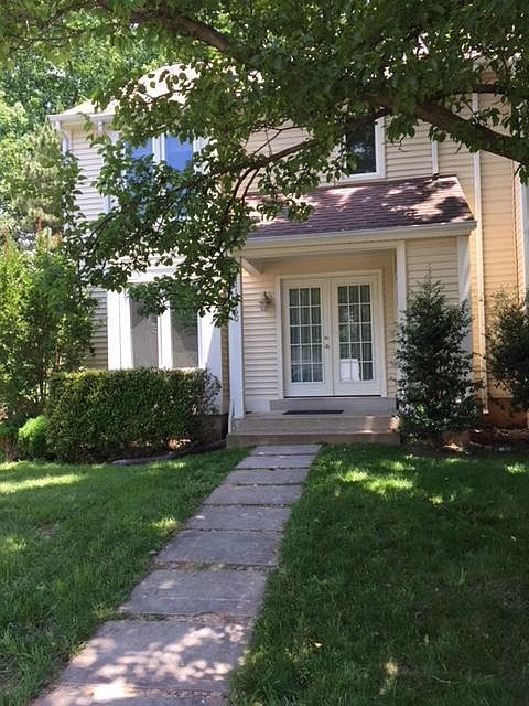 Exterior, End Unit Townhouse