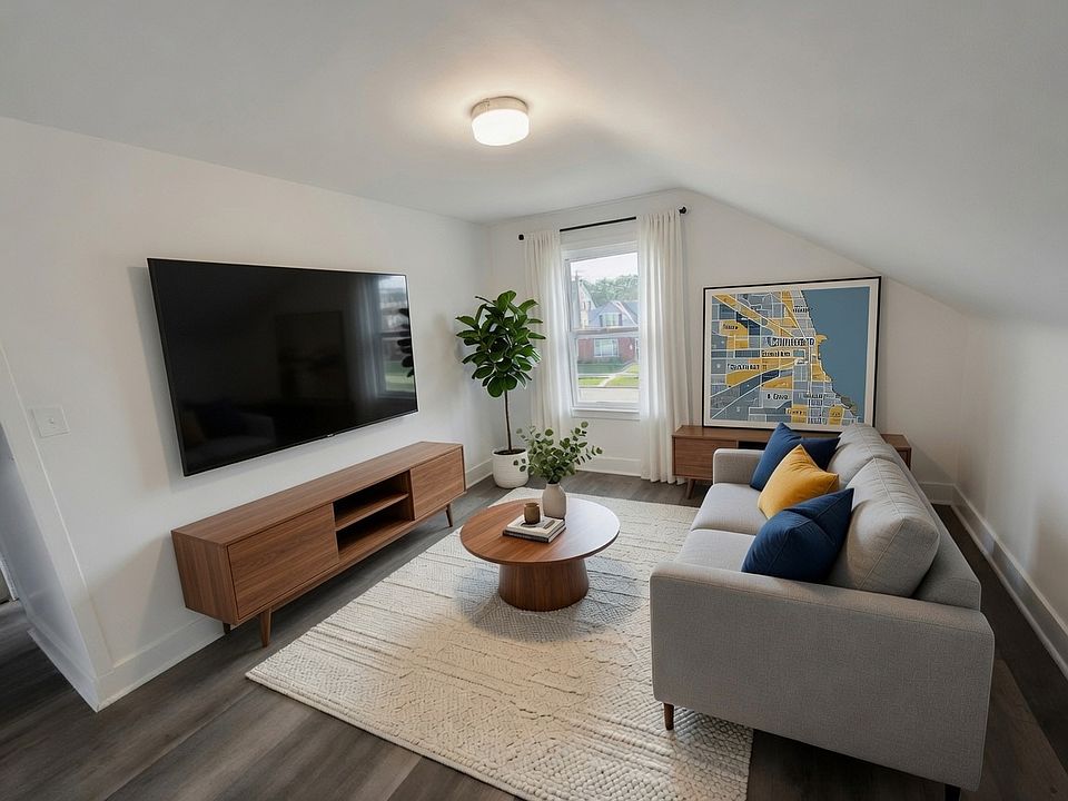 1st image of 3251 N Osage Ave Unit 2