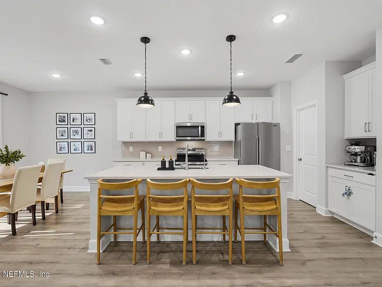 95238 Katherine St — Photo 12