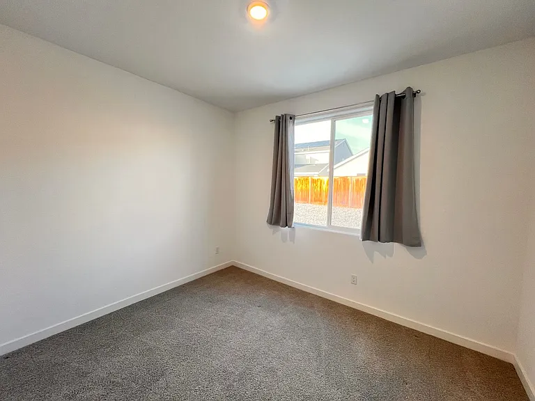 9408 Willow Terrace Dr — Photo 14