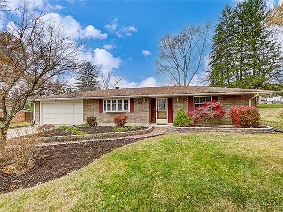 2nd image of 3940 Beechwood Dr