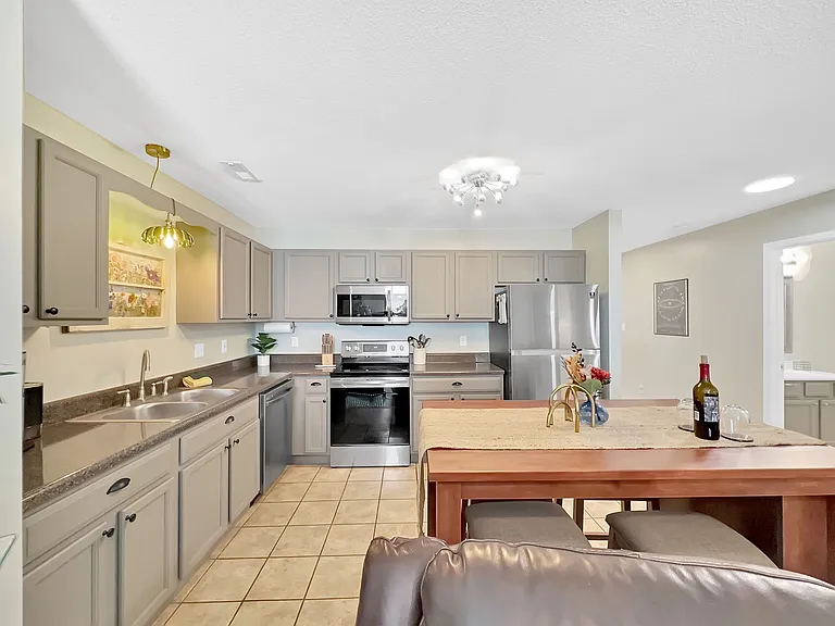 4700 Royal Prince Way — Photo 8