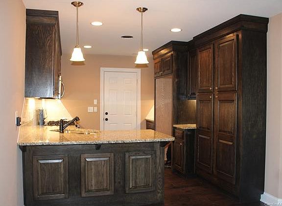 4th image of 109 W McNeely Ave #109