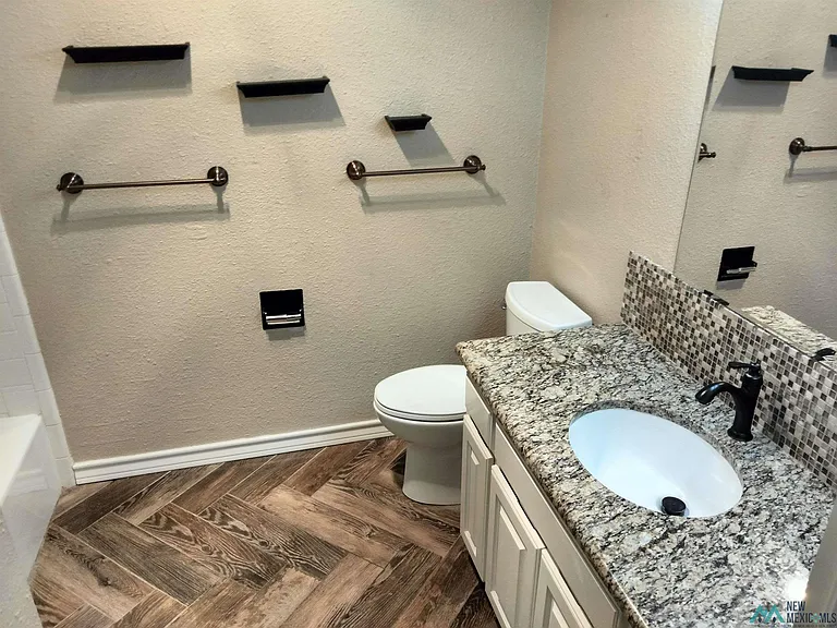 1408 Colonial Pkwy — Photo 17