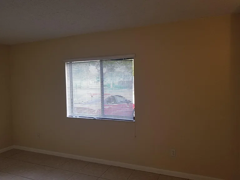 6023 10th Ave N #114 — Photo 7