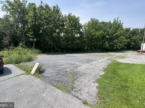 2202 Kutztown Rd, Reading, PA 19605