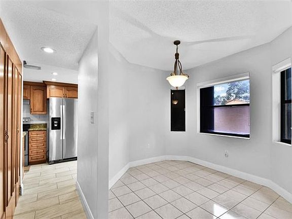 3rd image of 11243 SW 9th Ct #1