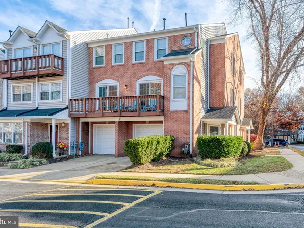 4311 Runabout Ln #90, Fairfax, VA 22030