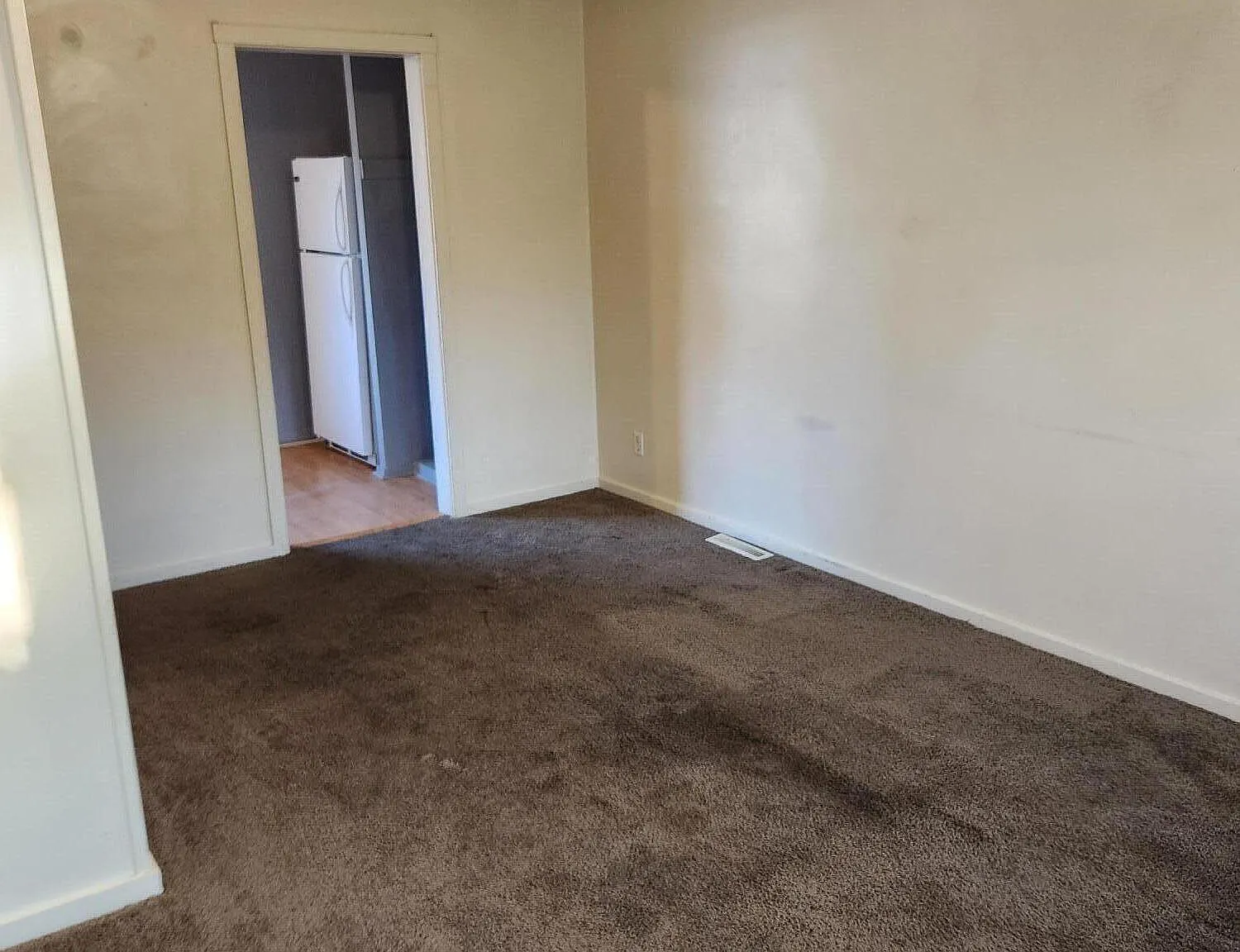 1 bed, 1.0 bath, 500 sqft, $845 — Photo 3