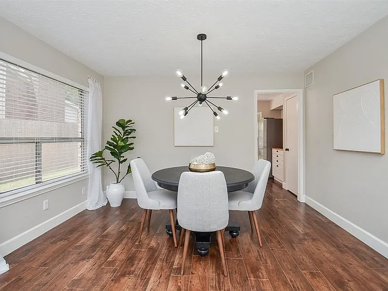 22118 Fincastle Dr — Photo 12