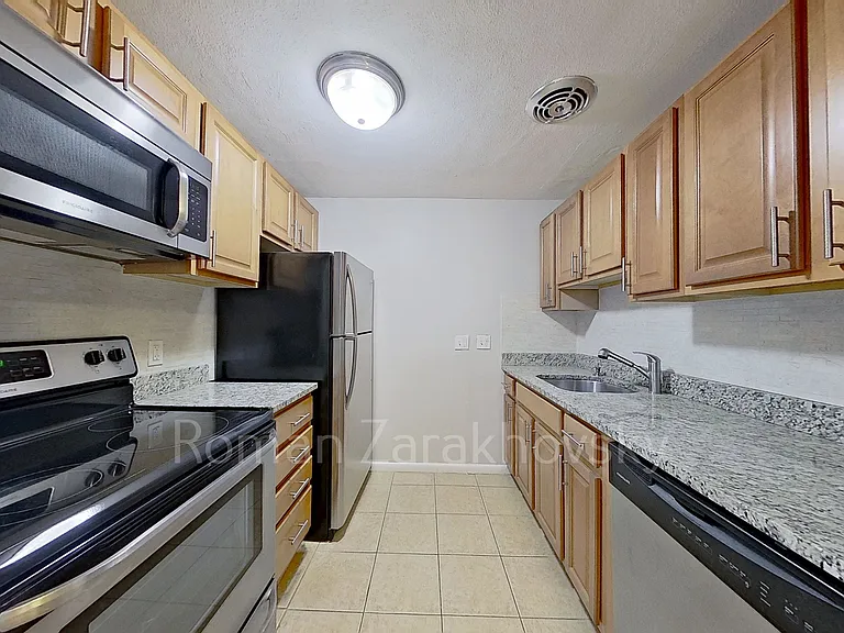 236 Babcock St #3 — Photo 15