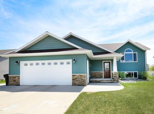 2473 Star Ave S, Grand Forks, ND 58201