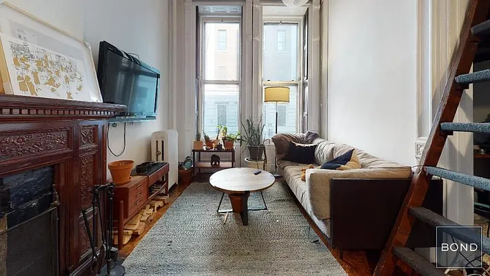 Rented by Bond New York | media 6