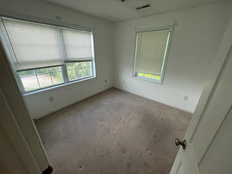 1636 Providence Blvd — Photo 3