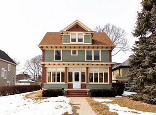 112 17th St S, La Crosse, WI 54601