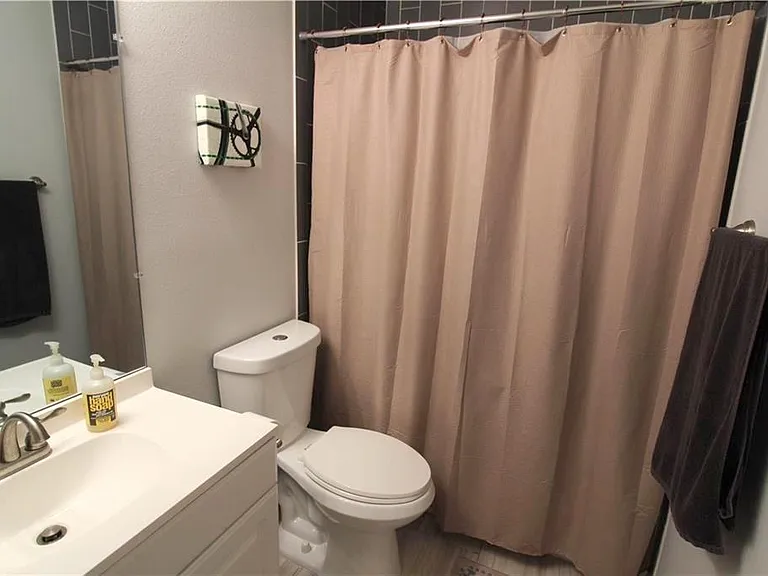 2101 Lemon Dr #B — Photo 10
