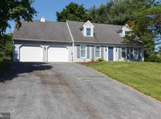 9 Ironstone Dr, Lititz, PA 17543