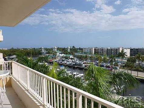 1st image of 625 Casa Loma Blvd Unit 504