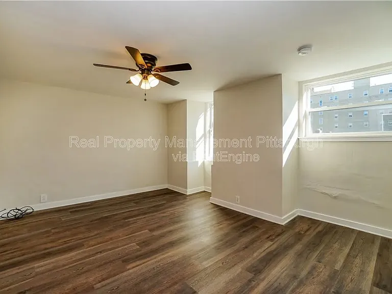 2123 Sidney St — Photo 9