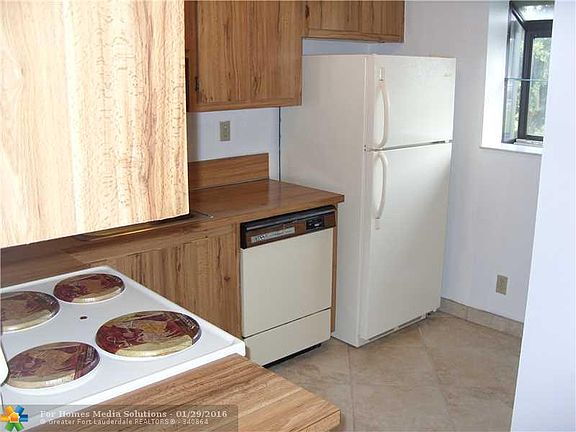 4th image of 107 Gardens Dr APT 106