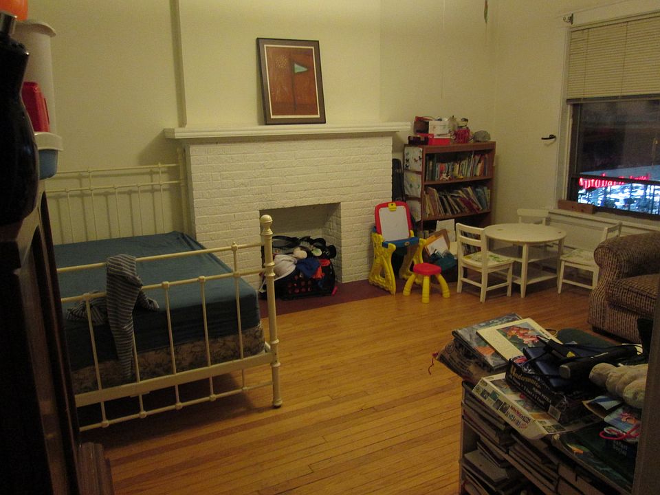 1st image of 1045 Chicago Ave APT 3S