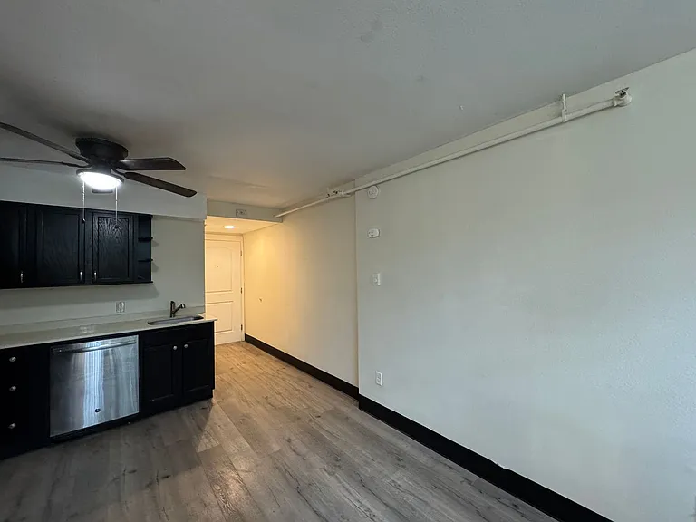 Park Place Apartments — Photo 22