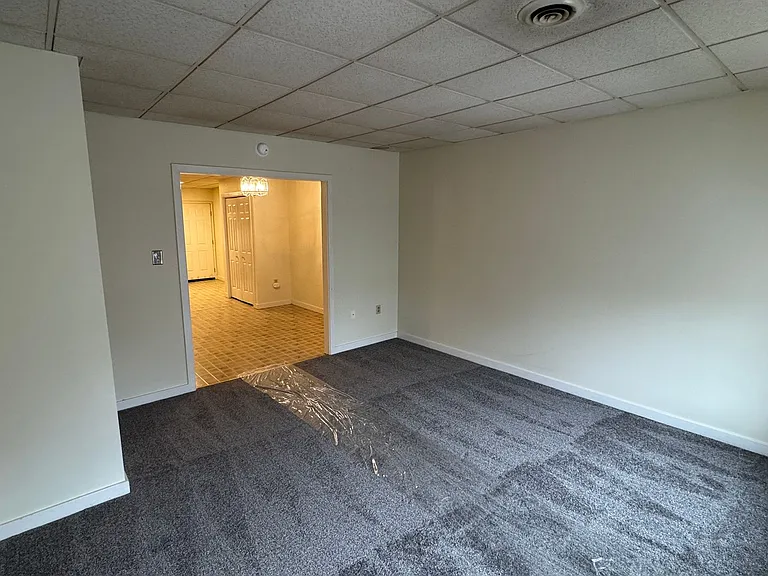 116 W. Market St. — Photo 7