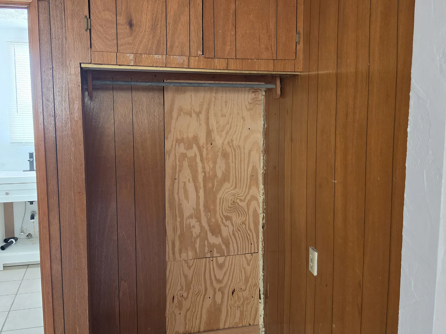 Studio, $950 — Photo 3